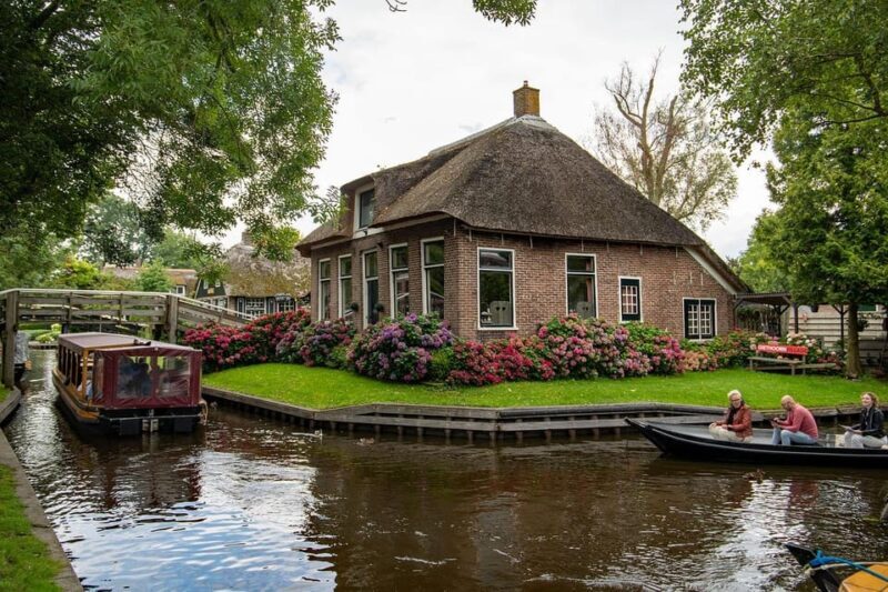 Amsterdam: Explore Giethoorn in a Private Tour with Driver - Practical Considerations