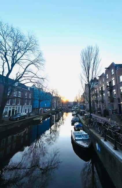 Amsterdam Food Tour: Full Meal with Beer - Sweet Endings: Stroopwafels and Desserts
