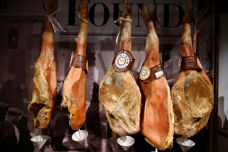 Amsterdam: Food Tour with Drinks by Spui, Canals and Jordaan - Tasting Local Snacks & Street Food Delights