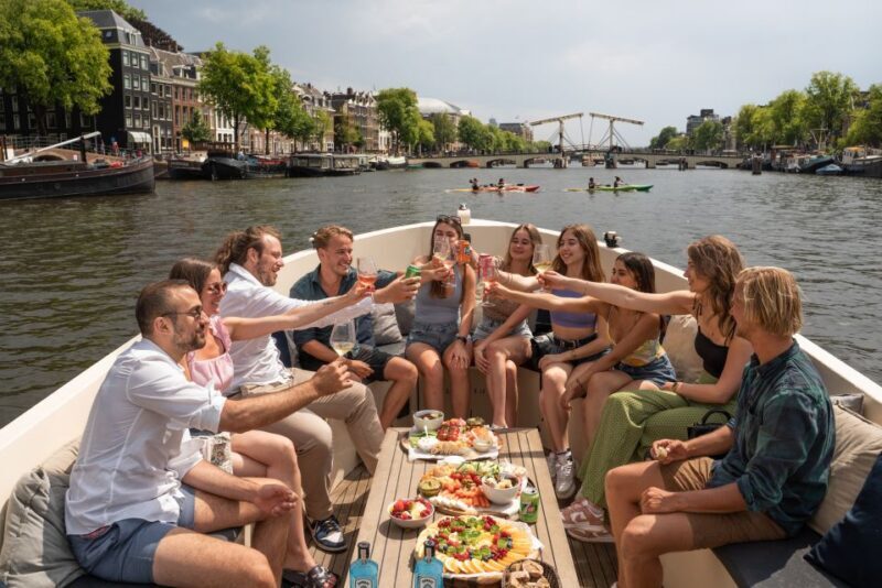 Amsterdam: German Guided Canal Cruise with on Board Bar - A Deep Dive into the Experience