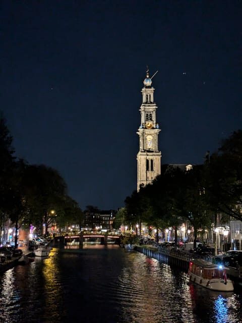 Amsterdam: Ghastly Grachten: ghost stories&dark history tour - Key Points