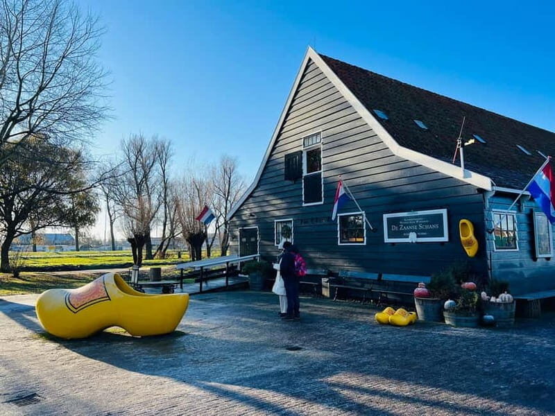 Amsterdam: Giethoorn, Afsluitdijk and Zaanse Schans Day Trip - FAQ