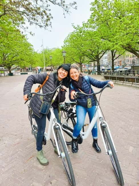 Amsterdam: Guided bike tour in French off the beaten track - FAQ