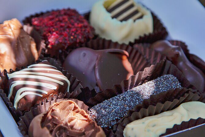 Amsterdam : Guided Cultural Food Tour - Who Should Book This Tour?