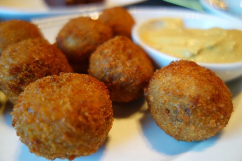 Amsterdam: Guided Cultural Food Tour in German or English - A Deep Dive into the Amsterdam Food and Sightseeing Experience