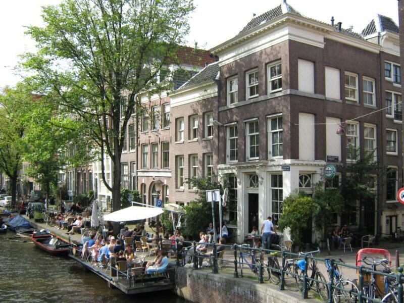 Amsterdam: Guided Sightseeing Bike Tour - The Value of a Guided Bike Tour in Amsterdam