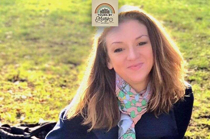 Amsterdam: Guided Walking Tour with Local Insights - Key Points