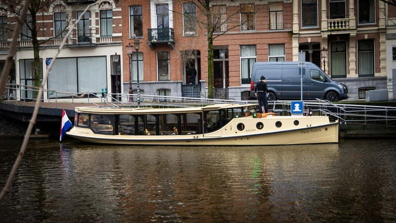 Amsterdam: Historic Virtual Reality Boat Tour - An In-Depth Look at the Virtual Reality Boat Tour