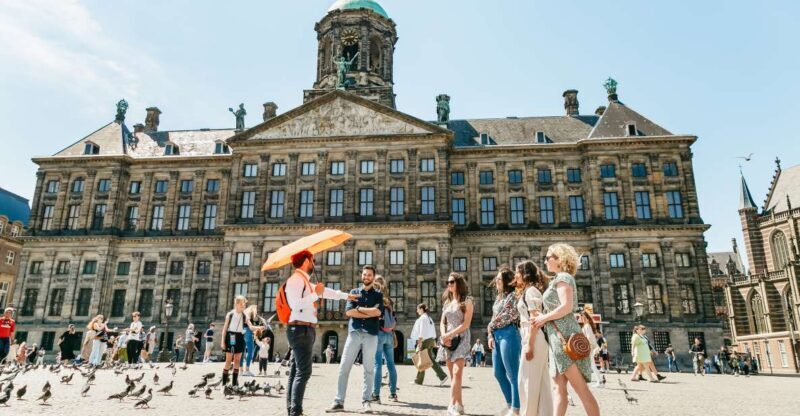 Amsterdam: Historical Highlights Walking Tour with Tasting - Authenticity and Real Experiences