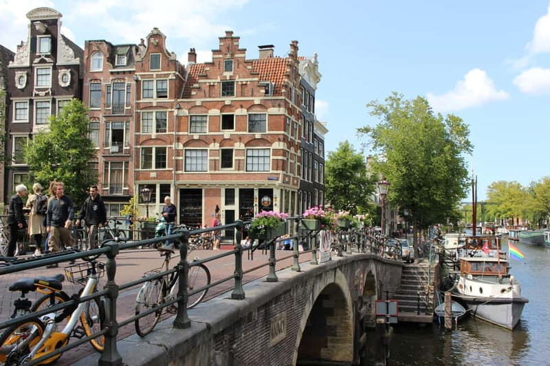 Amsterdam: Jordaan Area Walking Tour - Authenticity and Local Insights