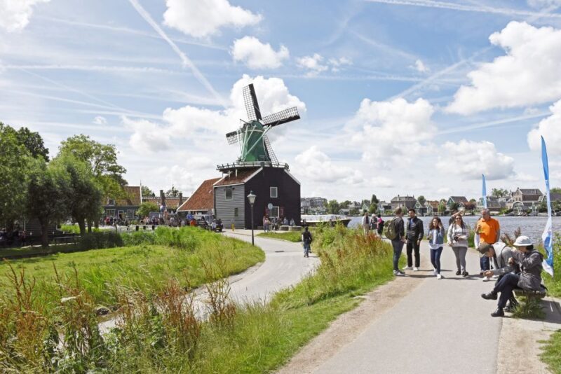 Amsterdam: Keukenhof and Zaanse Schans Live Guided Day Tour - FAQs