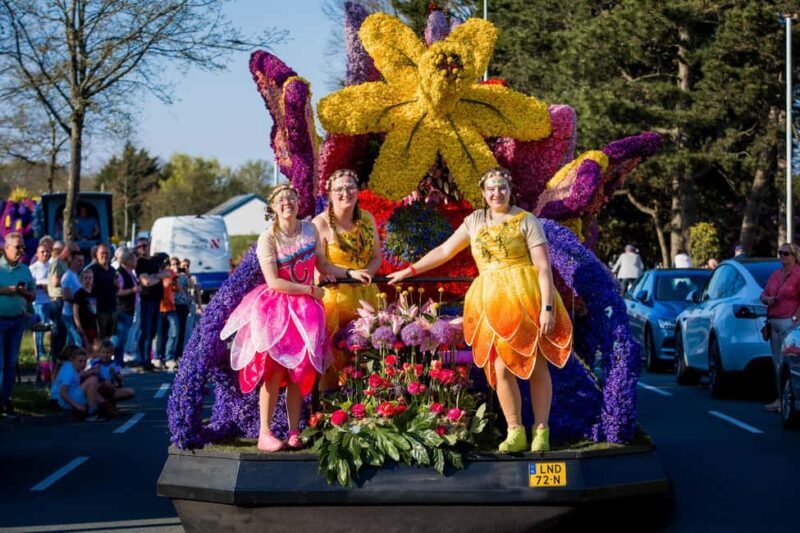 Amsterdam: Keukenhof Guided Tour and Flower Parade April 18 - Key Points