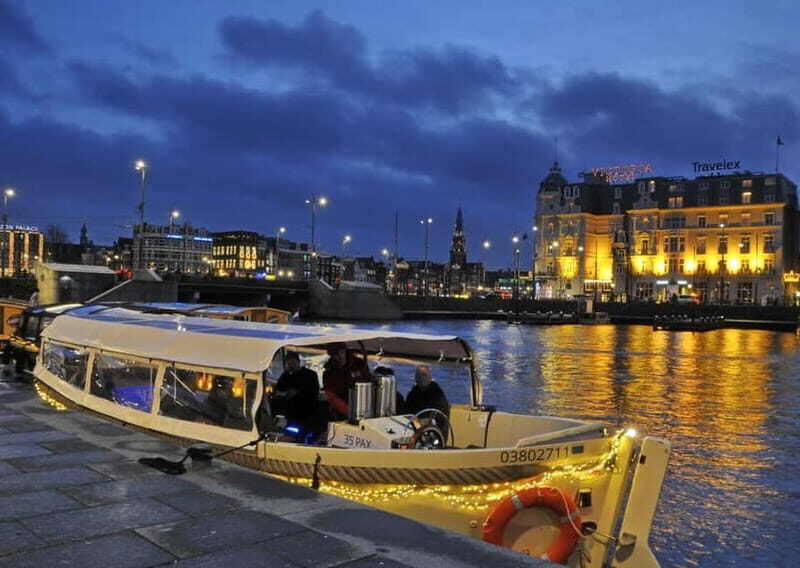 AMSTERDAM LIGHT FESTIVAL: #1 CANAL CRUISE INCL. DRINKS - FAQs