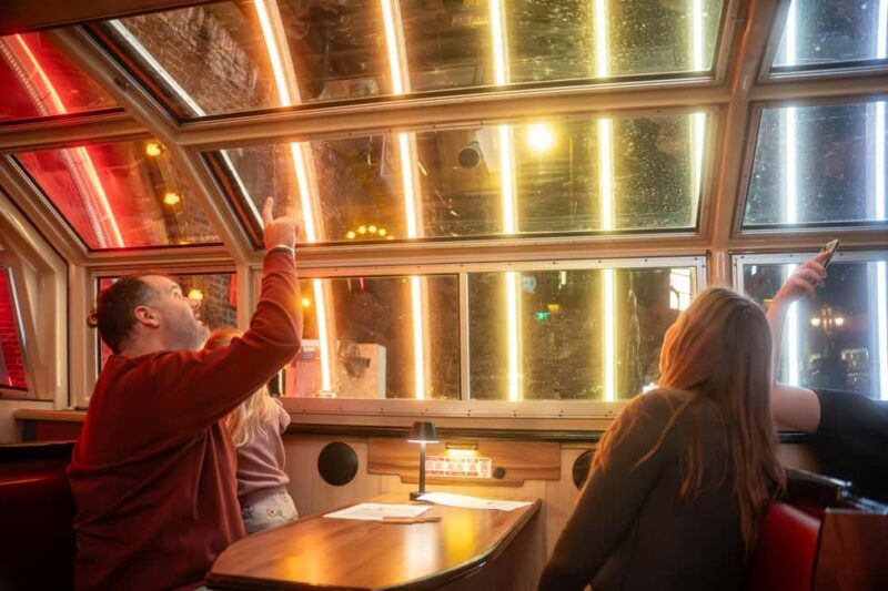 Amsterdam: Light Festival Cruise on Heated Boat + Hot Choco - The Experience: Navigating the Amsterdam Light Festival