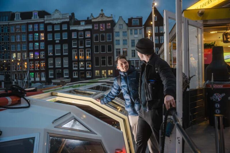 Amsterdam: Light Festival Cruise on Heated Boat + Hot Choco - What You’ll Love About This Tour