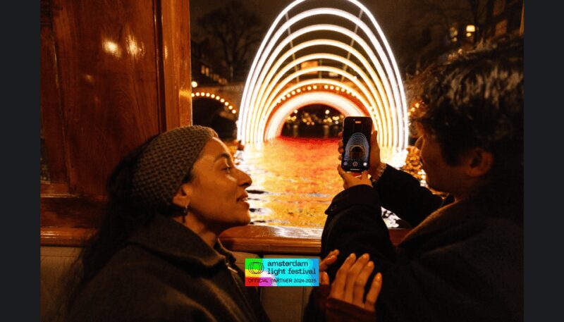 Amsterdam: Light Festival Heated Cruise w/ Hot Drinks & Bite - An In-Depth Look at the Experience