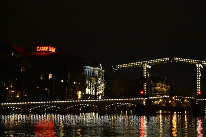 Amsterdam: Light Festival Heated Cruise with Drinks & Snacks - FAQ