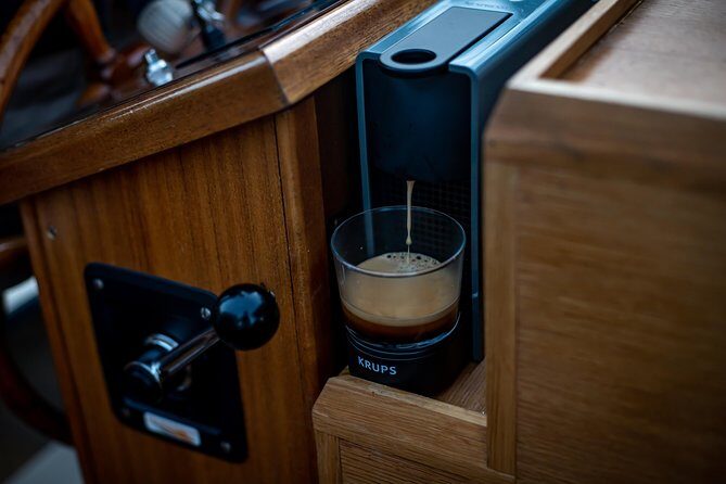 Amsterdam Light Festival Private Cruise With Welcome Drink - Frequently Asked Questions