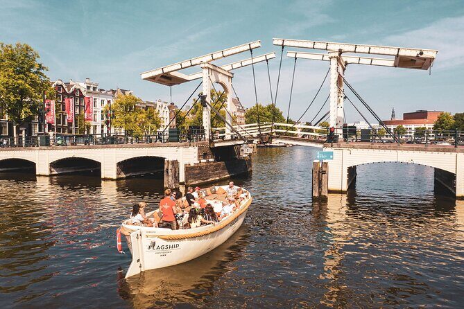 Amsterdam: Luxury Canal Cruise Unlimited Drinks & Bites Option - Practical Details and Tips