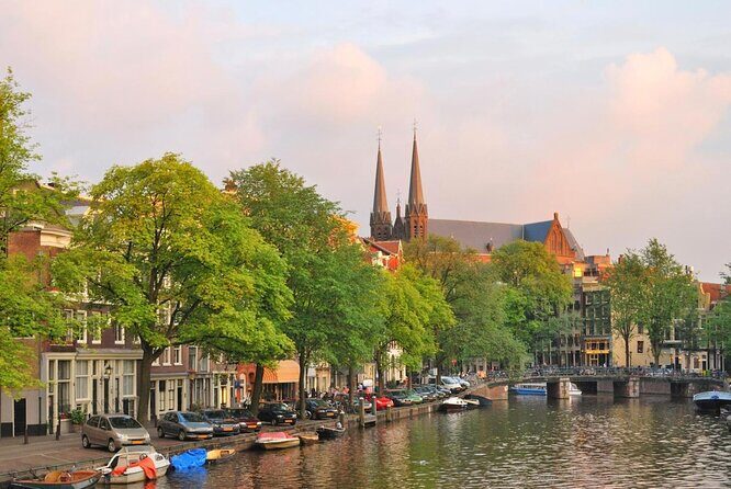 Amsterdam: Luxury Canal Cruise with Unlimited Drinks Option - Key Points