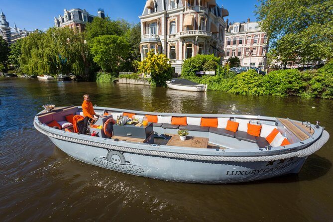 Amsterdam Private Boat Trip With Skipper, Burger and Beers - FAQ