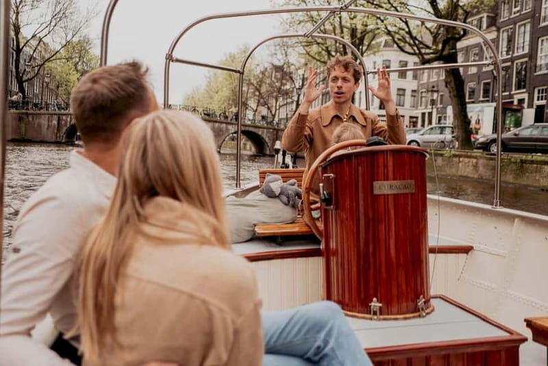 Amsterdam: Private Canal Cruise with snacks and drinks - An In-Depth Look at the Experience