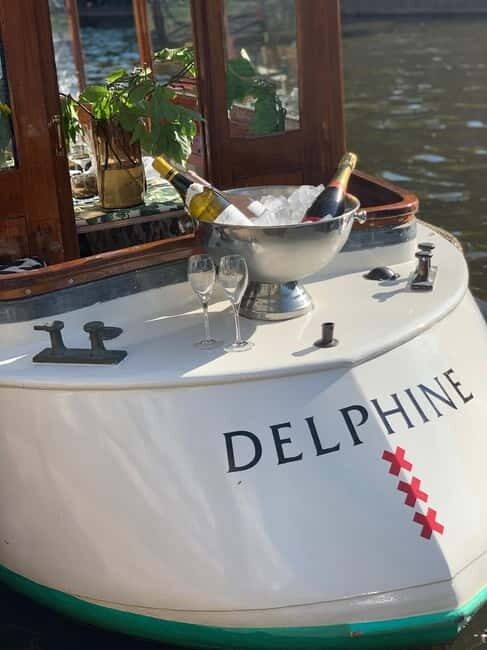 Amsterdam: Private Dinner Cruise with Guide and Wine - Key Points