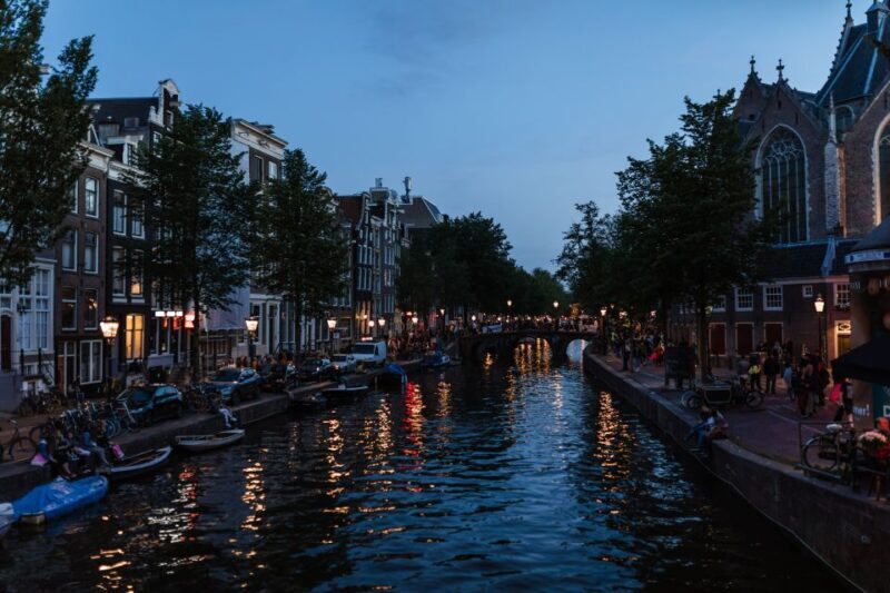 Amsterdam: Private Night Tour of Speakeasies and Bars - An In-Depth Look at the Experience