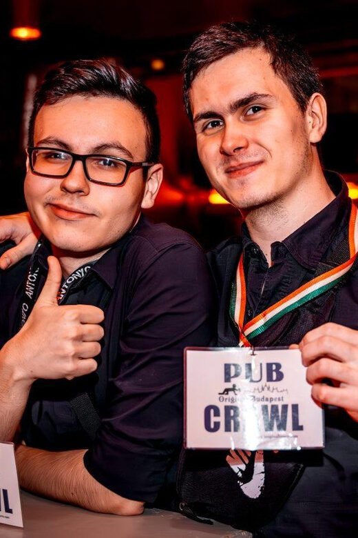 Amsterdam: Private Pub Crawl with VIP Club Entry and Shots - Key Points