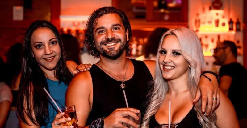 Amsterdam: Private Pub Crawl with VIP Club Entry and Shots - What to Expect on Your Amsterdam Pub Crawl