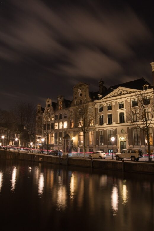 Amsterdam: Private Walking Tour with a Local - The Sum Up