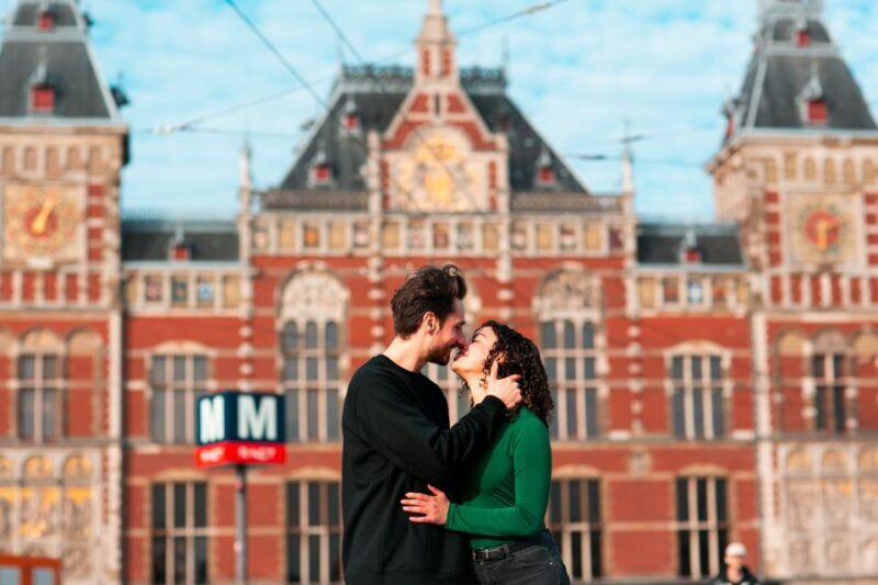 Amsterdam: Professional photoshoot at Centraal Station - FAQs