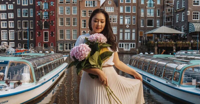 Amsterdam: Professional Photoshoot at the Canals - Who Will Enjoy This Experience?