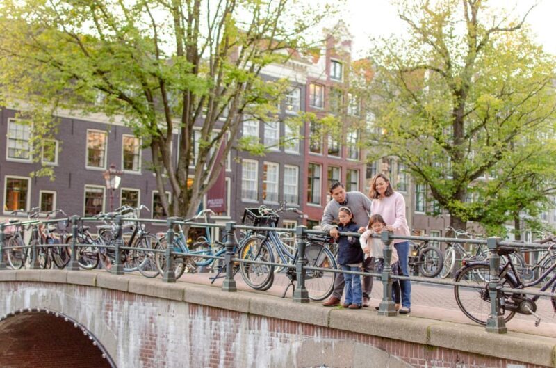 Amsterdam: Professional Photoshoot with 20 Images - Why this experience works well