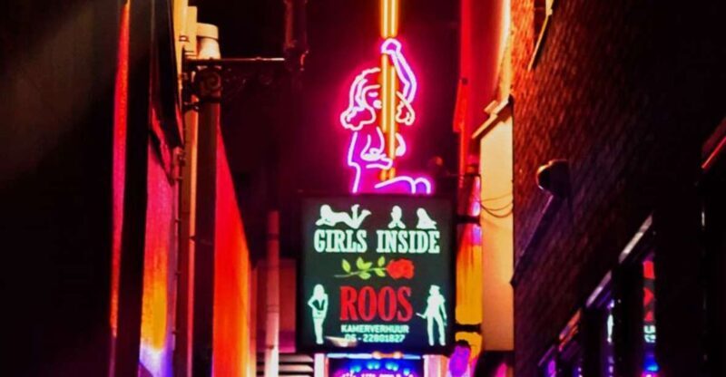Amsterdam: Red Light District and Coffeeshop Culture Tour - The Value of the Guided Experience