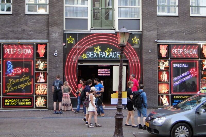 Amsterdam: Red Light District and Local Pub Tour - Final Thoughts