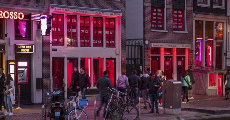 Amsterdam Red Light District and Old Town Walking Tour - A Deep Dive into the Amsterdam Red Light District and Old Town Walking Tour