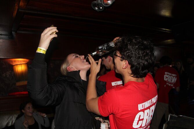 Amsterdam Red Light District Pub Crawl - Practical Tips for a Great Night