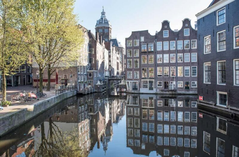 Amsterdam: Red Light District Tour in English or German - Pricing and Value