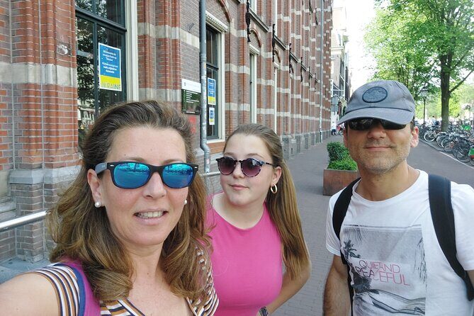 Amsterdam Red Light District Treasure: Self-Guided Tour & Quest - FAQ