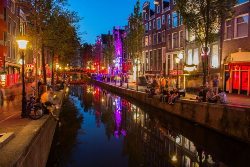 Amsterdam: Red Light District Walking Tour - Overview of the Experience