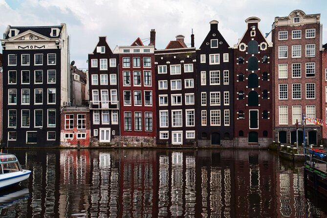 Amsterdam Scavenger Hunt and Highlights Self-Guided Tour - Navigating the Experience: What You Can Expect