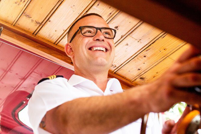 Amsterdam Small-Group Canal Cruise With Dutch Snacks and Drink - The Sum Up: Who Will Love This Tour?