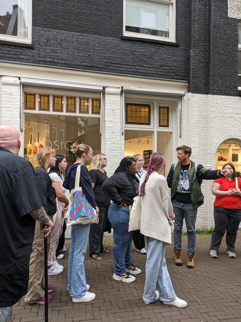 Amsterdam: small group tour: History, humor & hidden gems - FAQs