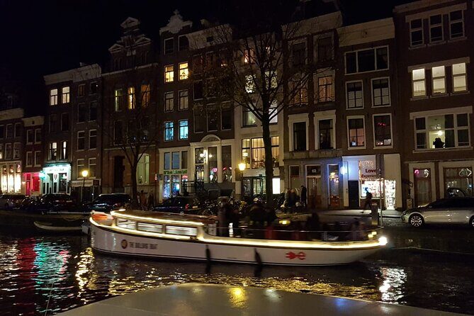 Amsterdam: The Bulldog Boat Smoke Cruise - An Honest Look at the Bulldog Boat Smoke Cruise