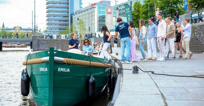 Amsterdam: The Newest Canal Cruise with Drink Option - Key Points