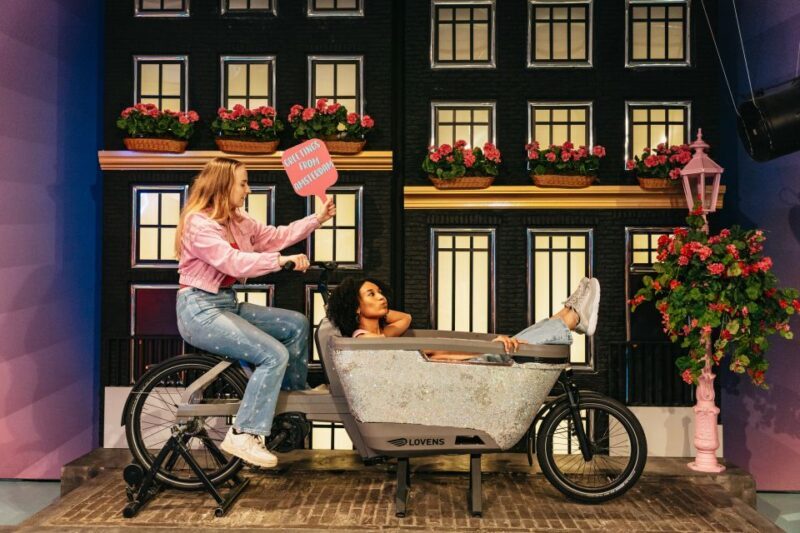 Amsterdam: The Upside Down Experience Entrance Ticket - Key Points