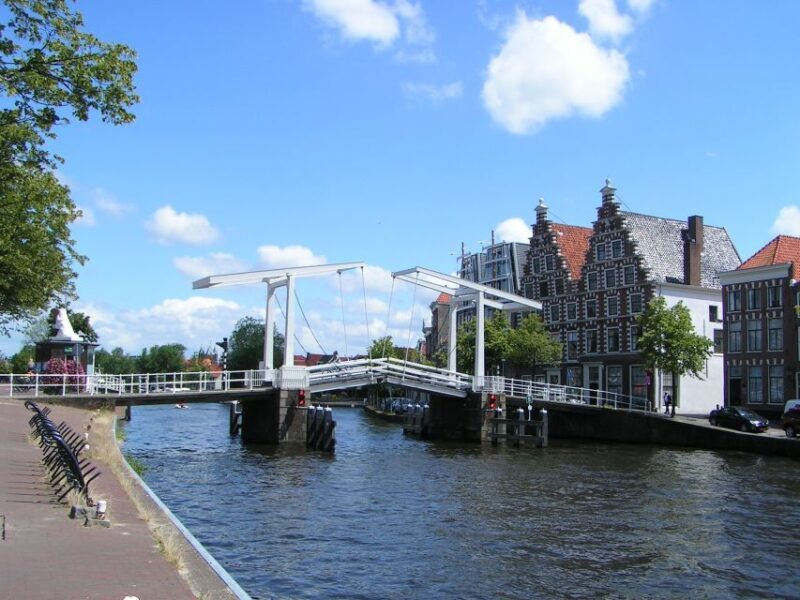 Amsterdam to Haarlem: Private Day-Trip Experience - Exploring Haarlem from Amsterdam: A Personalised Day-Trip Experience