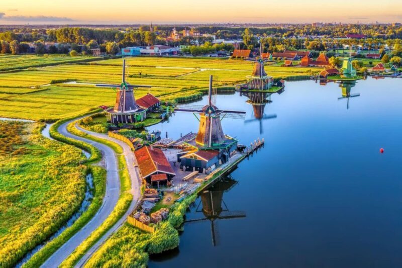 Amsterdam to Zaanse Schans Windmills, Volendam & Edam by Car - FAQ