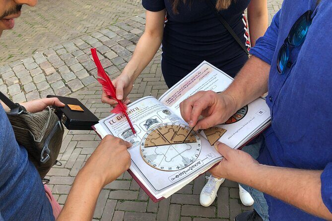 Amsterdam Treasure Hunt: The Mystery of a Secret Sender - Who Should Avoid This?
